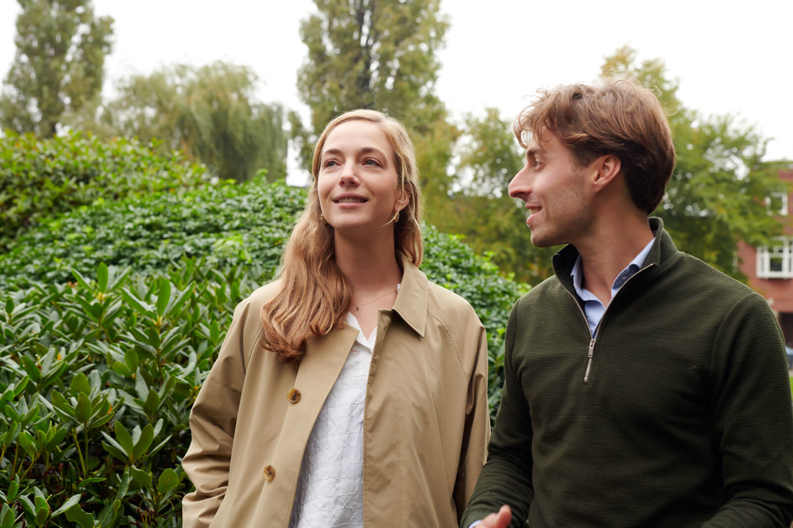 NPM - Sfeer - 6311 - buiten samen 2
