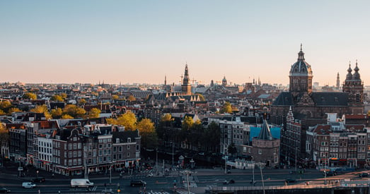 iStock-1361690475_skyline-amsterdam