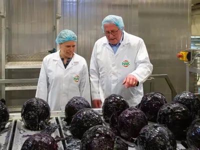HAK laat minister Schouten zien hoe het duurzame groente teelt | NPM Capital